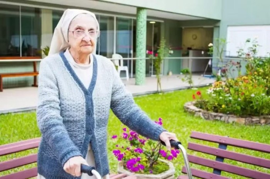 Freira gaúcha considerada a pessoa mais velha do mundo morre aos 116 anos
