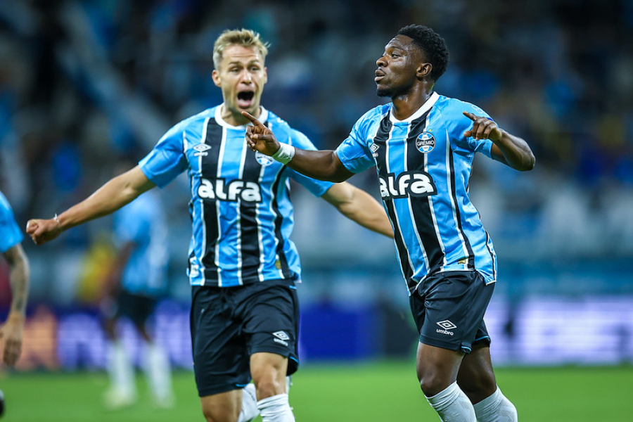 Grêmio e Bragantino empatam com gols no final pelo Brasileirão