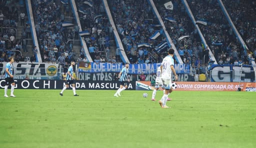 Grêmio empata com o CSA e é eliminado da Copa do Brasil em noite de polêmica na Arena